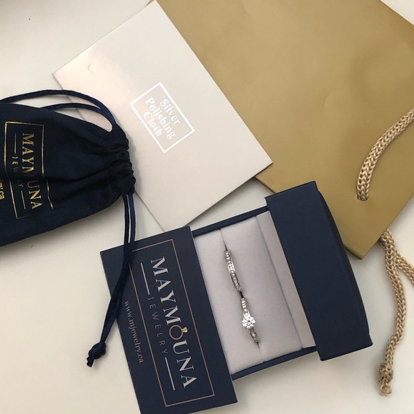 925 Sterling Silver Round & Baguette Ring Set - Picture 11 of 14